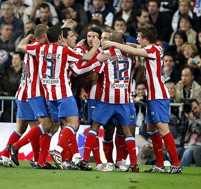 关于尤文图斯将冒险派遣年轻球员对阵巴塞罗那的信息