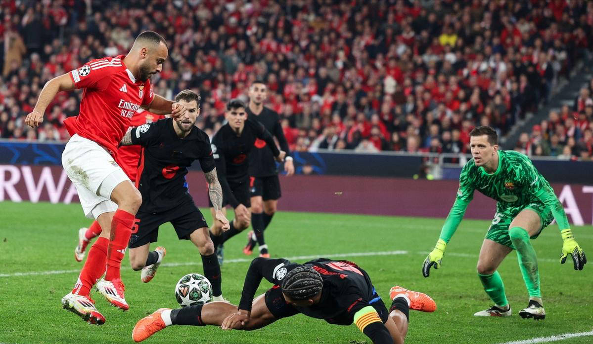 关于尤文图斯门将扑点救主，球队客场带走宝贵分的信息