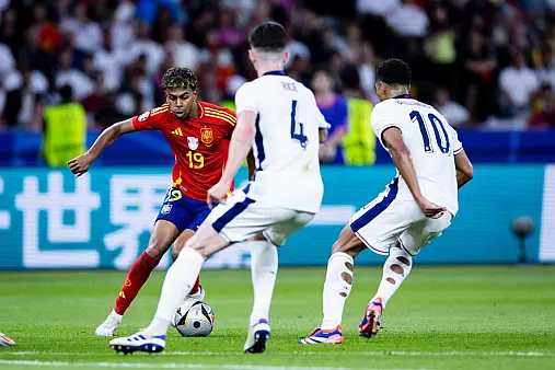 开云体育APP下载-关于全明星阵容：欧洲杯精彩之夜终极斗智的信息