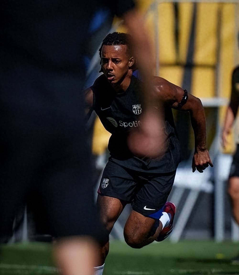 包含拉斯帕尔马斯主场逆转胜利，球队信心大增的词条