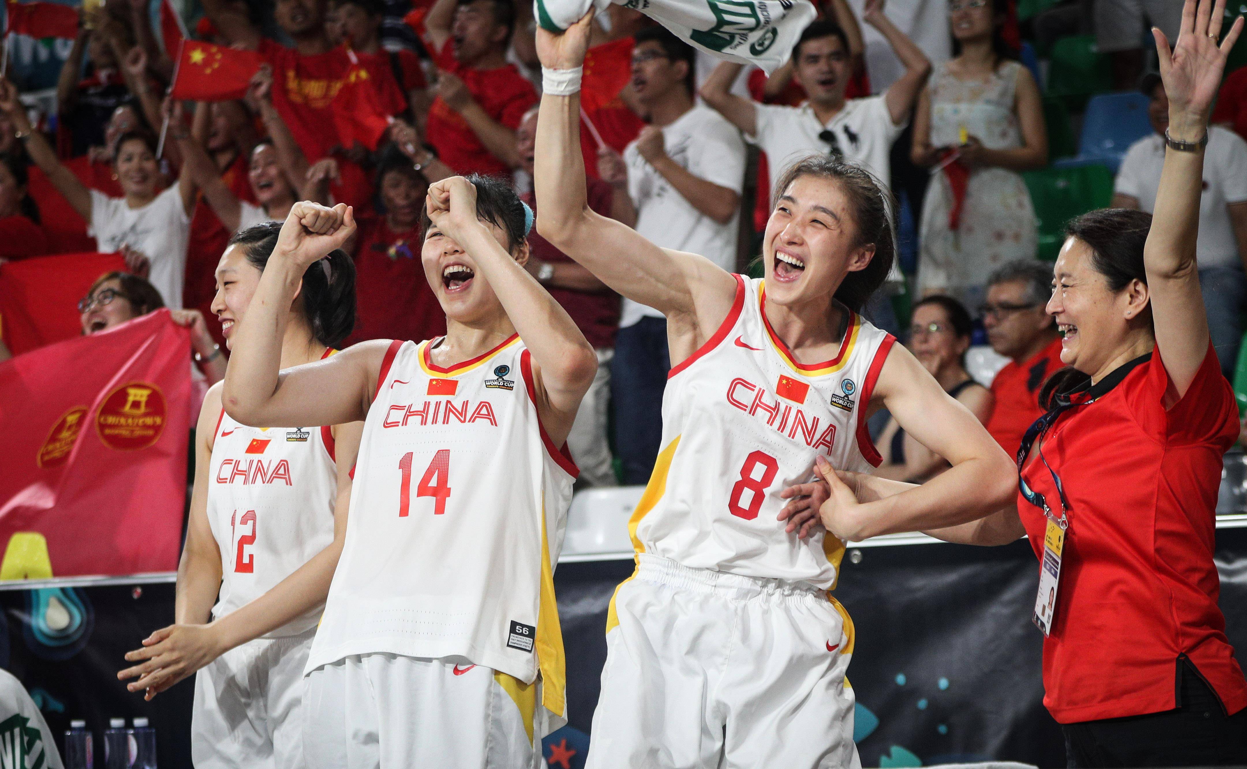 包含亚运会女篮比赛激烈展开，中国队将力争夺金的词条