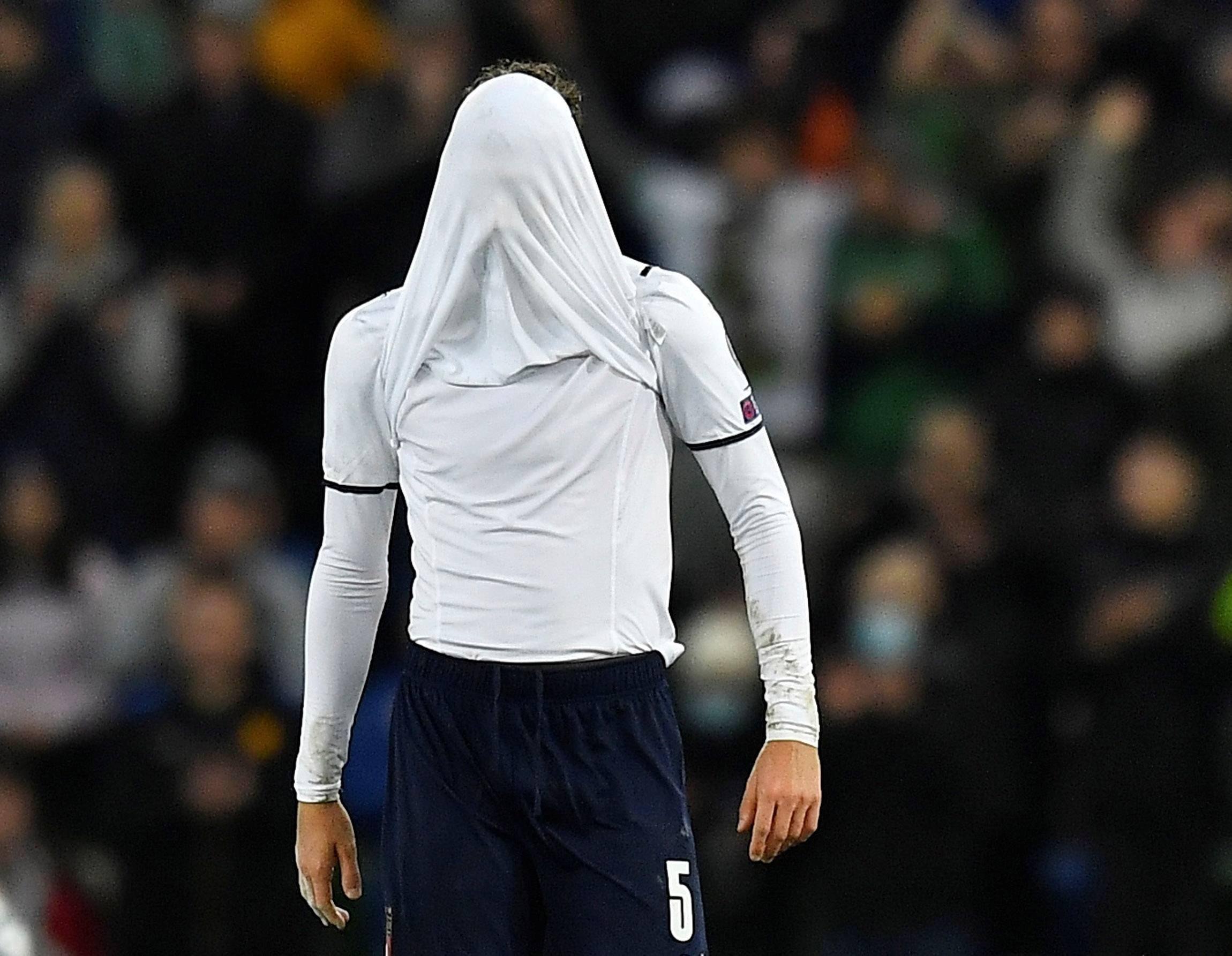 意大利战平，客场抢分继续领跑