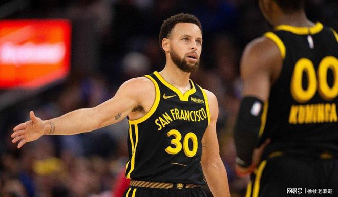 勇士队员受伤下场，球队战绩受到影响