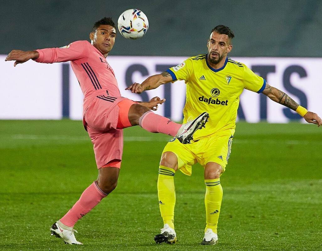 包含尼斯客场逼平对手，继续保持不败纪录的词条