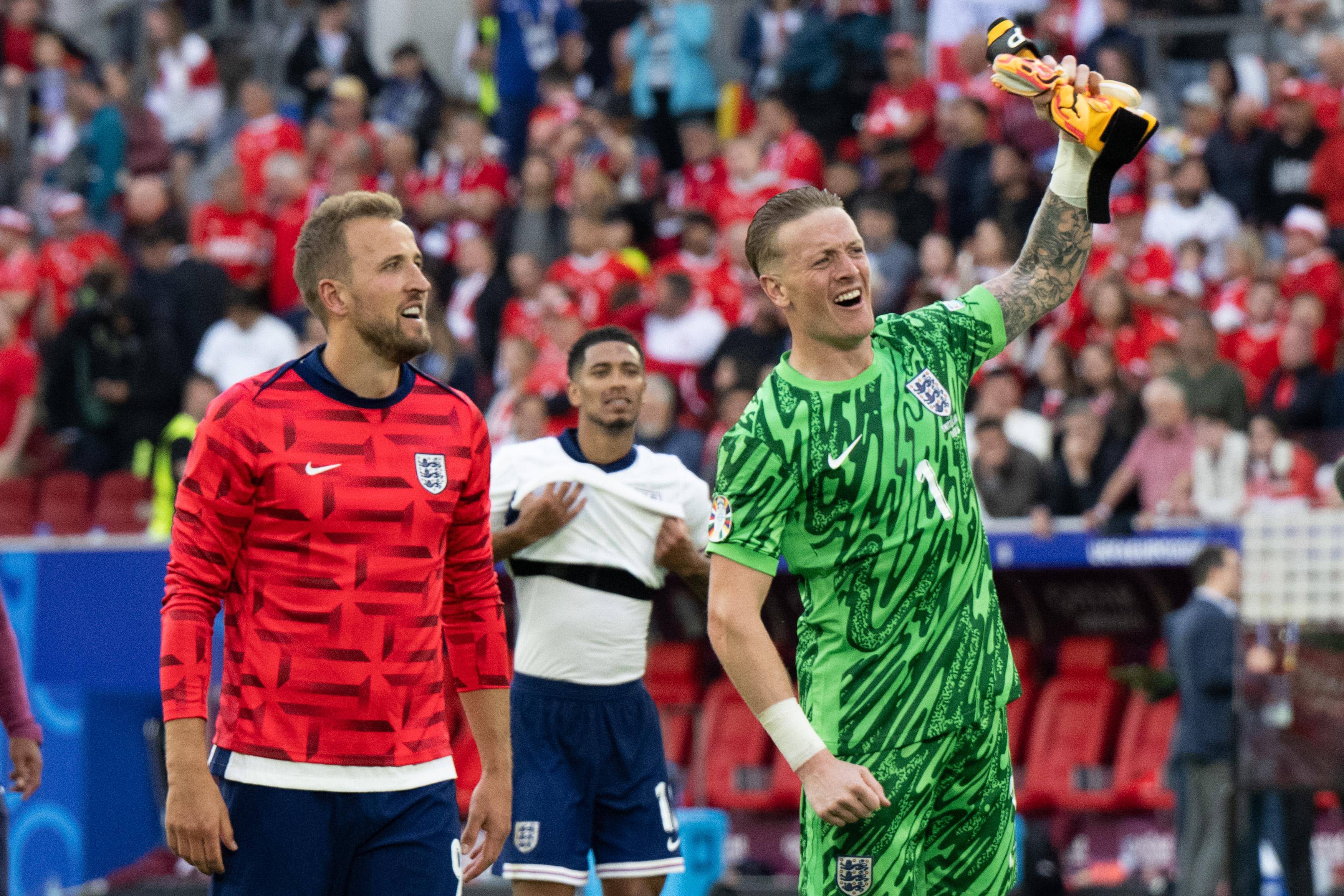 英格兰冠军迎战西班牙强队，备战大赛