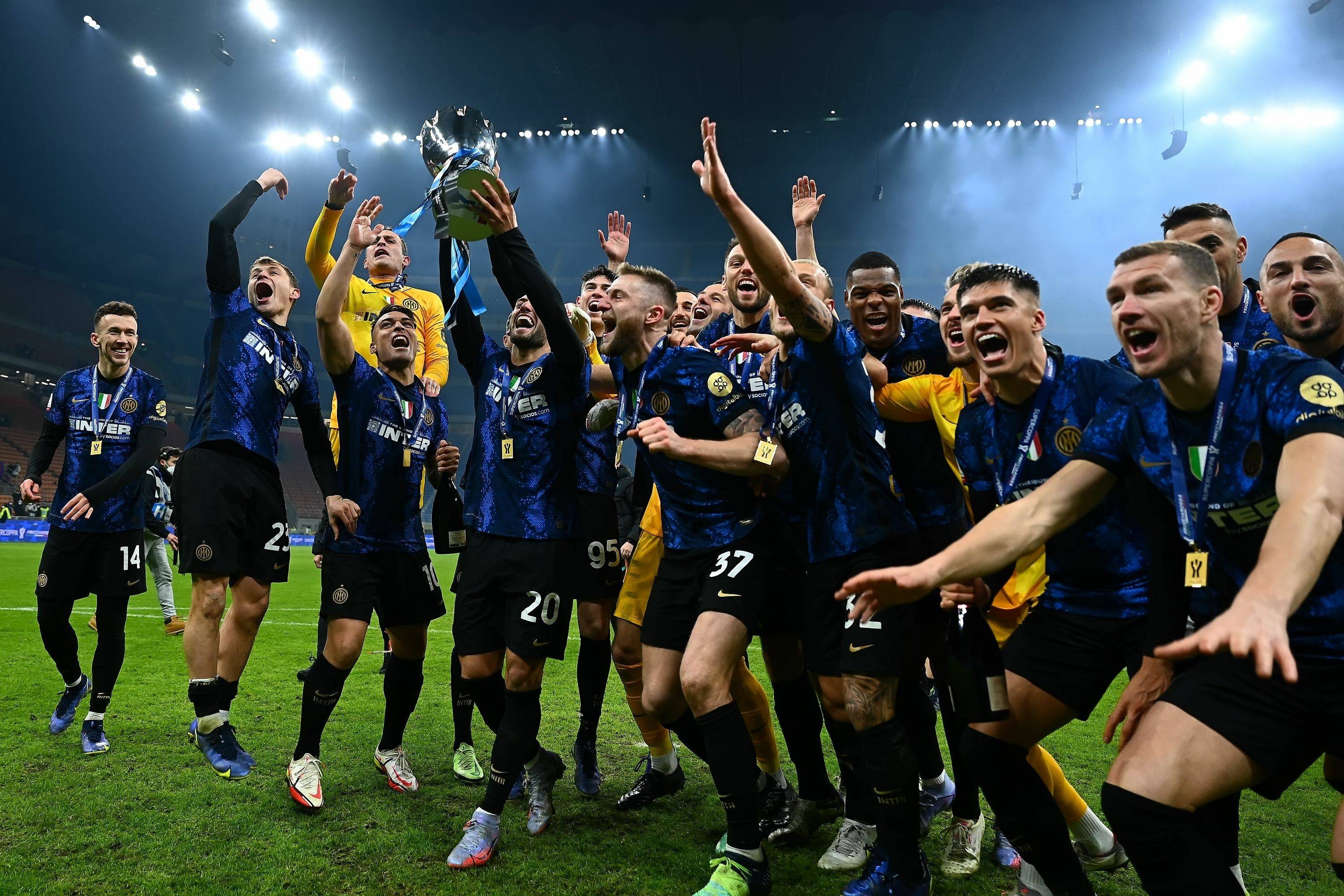 关于AC米兰主场击败帕尔马，主场再获胜利的信息