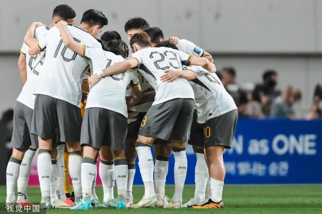 包含强劲对手：女足比赛场上对手不可小觑的词条