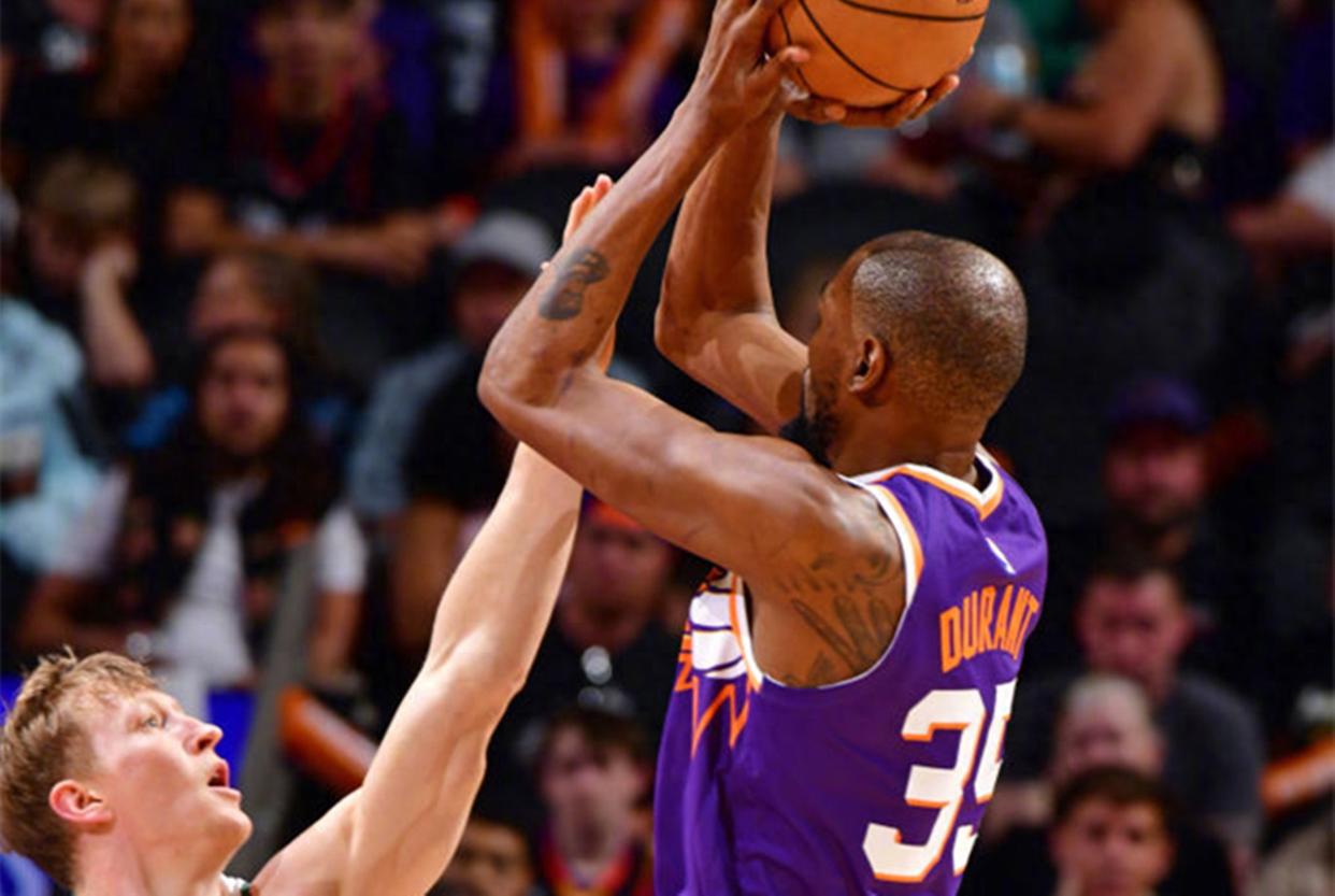 太阳队豪取三连胜!战胜马刺队保持势头 太阳队豪取三连胜!战胜马刺队保持势头