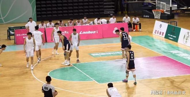 南美男篮在比赛中表现出色，击败对手达成胜利