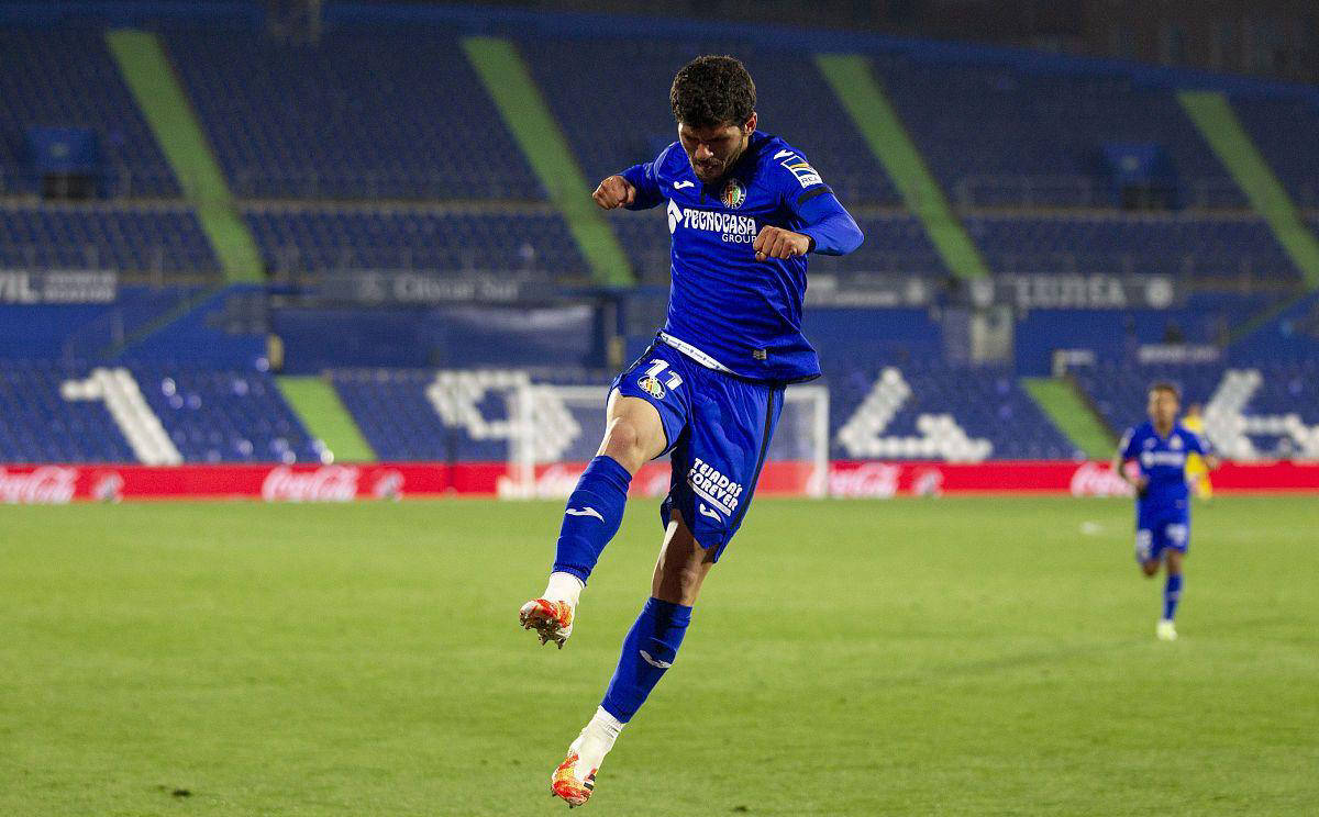 开云体育官网-巴伦西亚胜利收官，结束连败势头的简单介绍