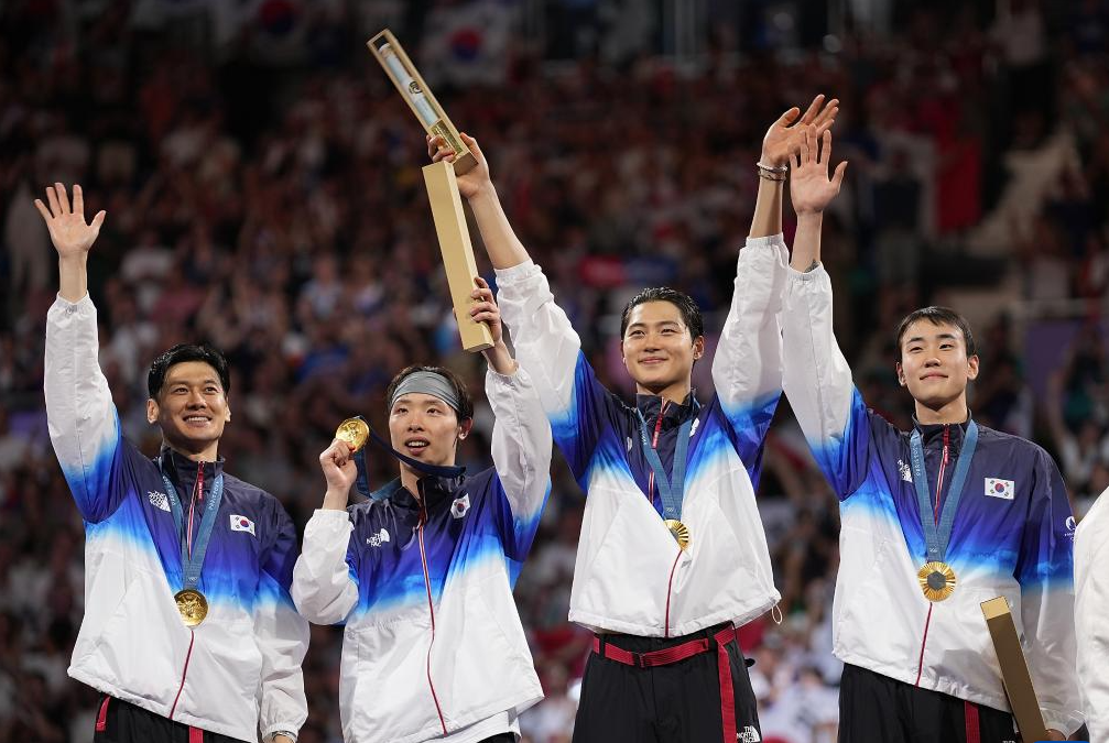 韩国选手在击剑比赛中表现出色