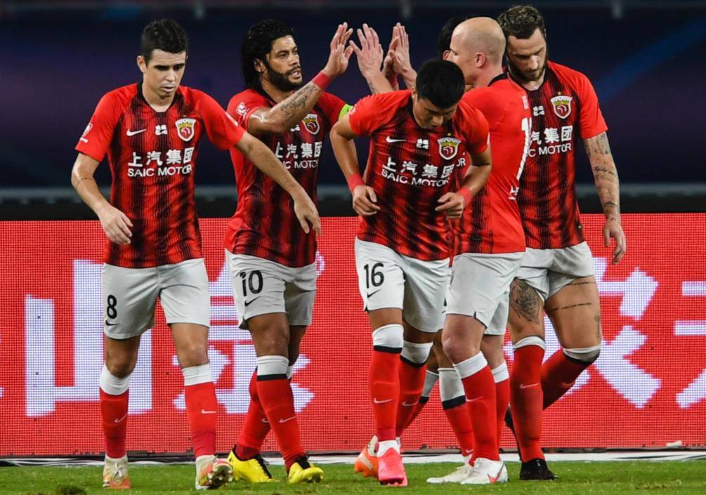 开云体育在线-上港豪取主场胜利，继续领跑中超的简单介绍