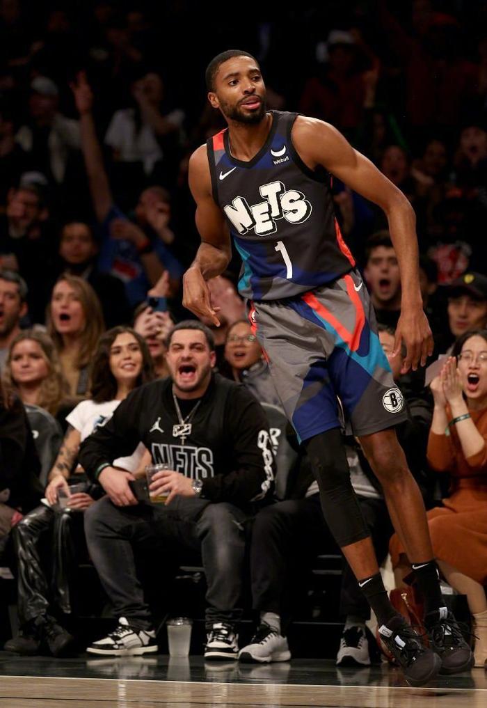 篮网男篮迎来两连胜，欧文哈里斯的配合让人惊艳