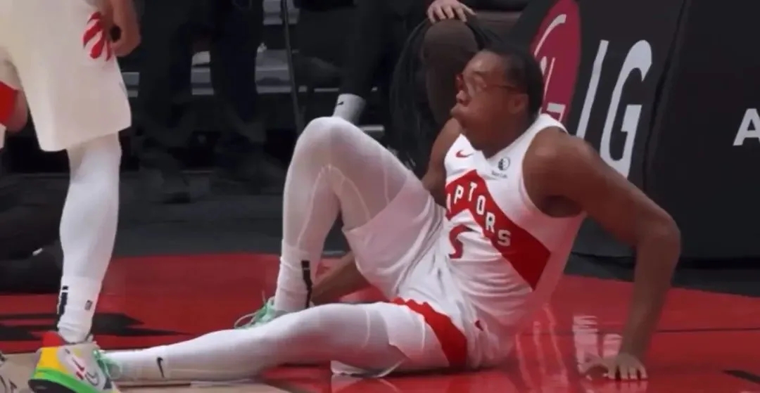 猛龙战火箭，安诺比命中致胜三分球带走比赛的简单介绍