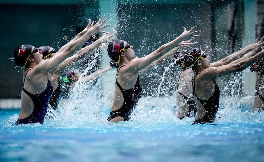 开云体育APP下载-欧洲球星情系球队，冬训备战迎接新挑战