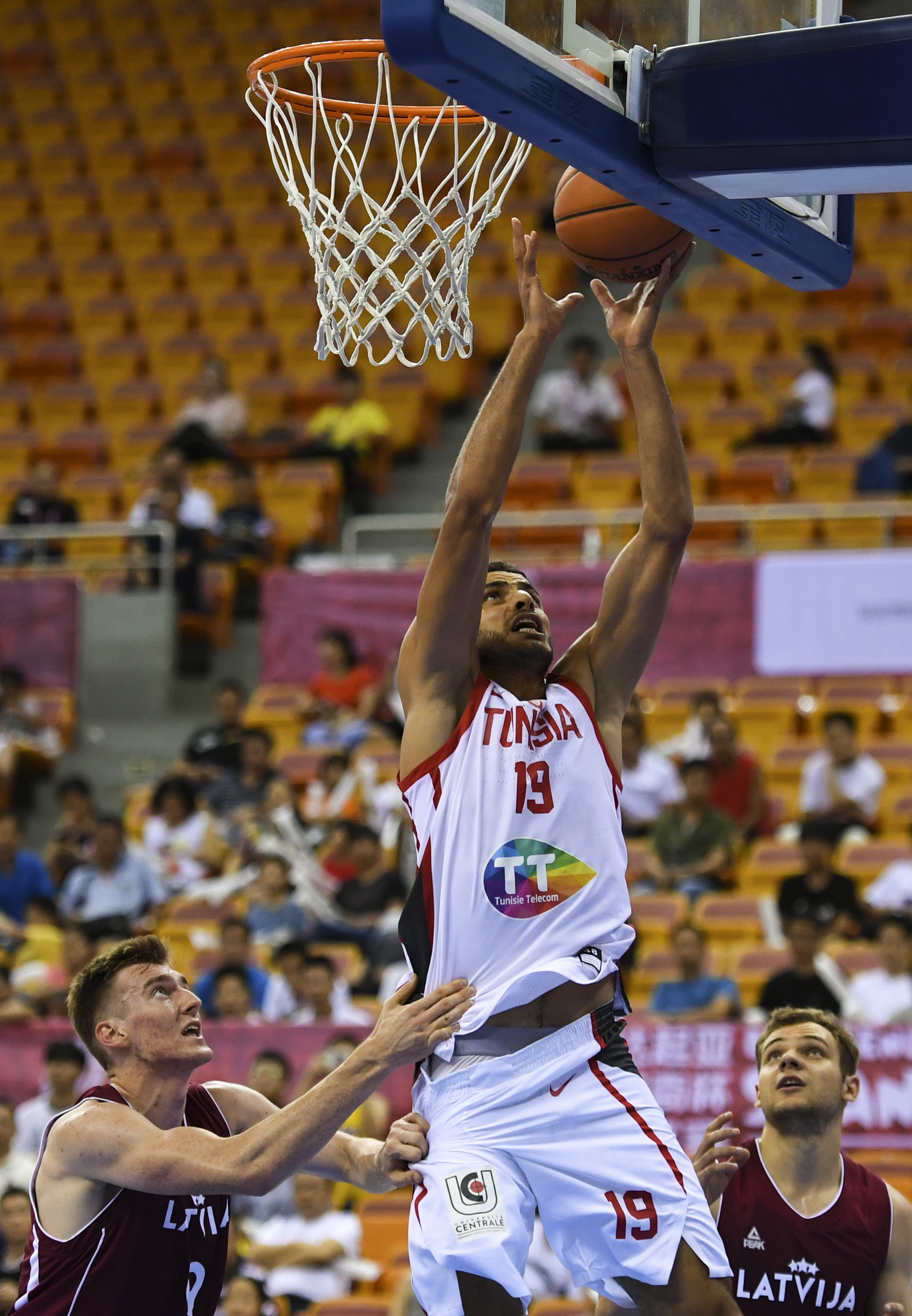 突尼斯篮球联赛西部球队优势凸显的简单介绍