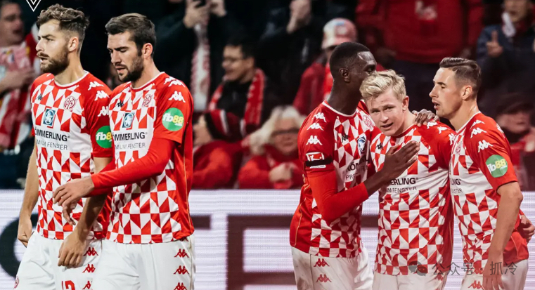 美因茨前场火力全开，或许能打破对手防线