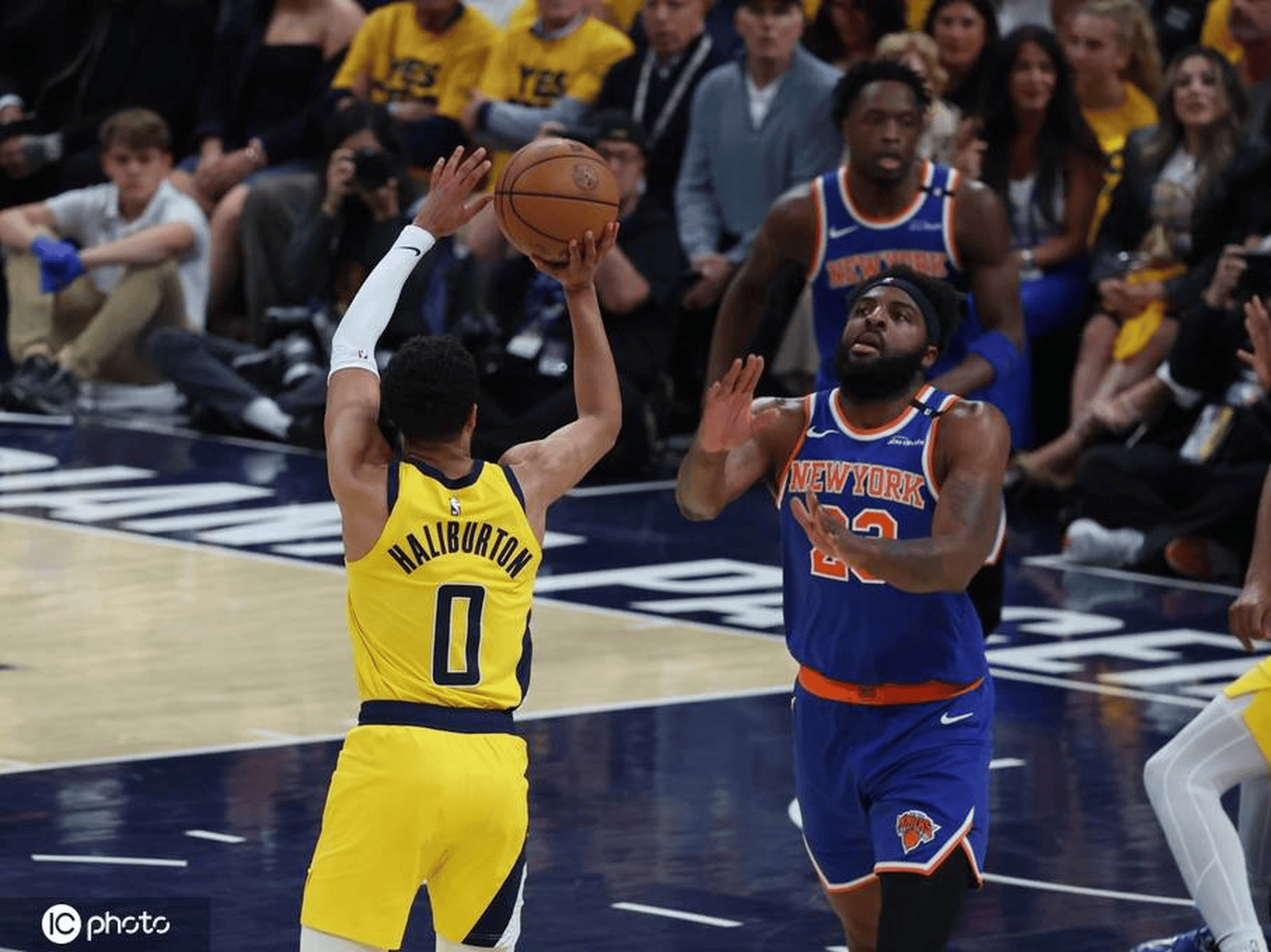 三双帽王战胜尼克斯，步行者连胜持续