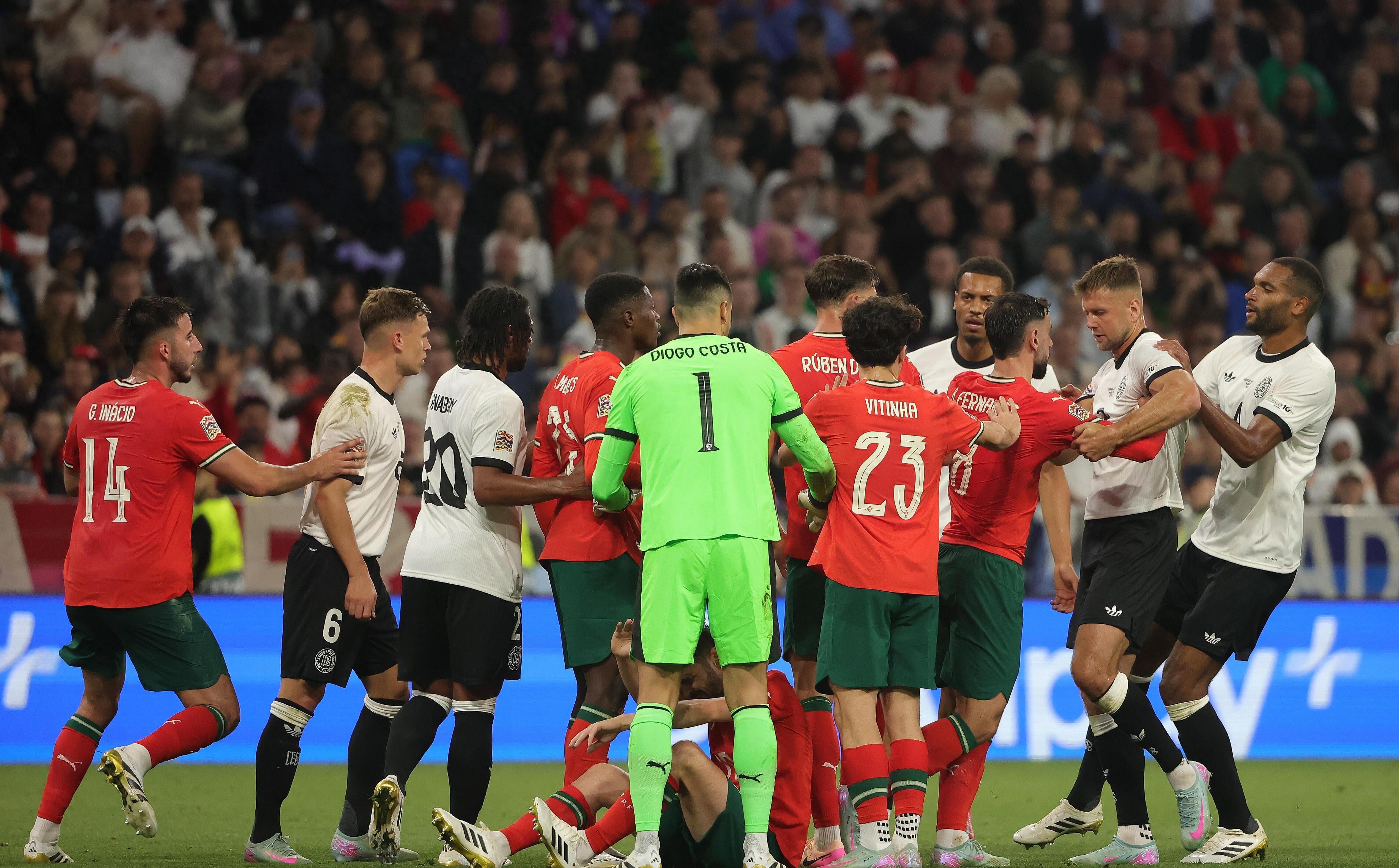 开云体育登录-包含欧国联赛精华瞬间，激情对决引爆球场的词条