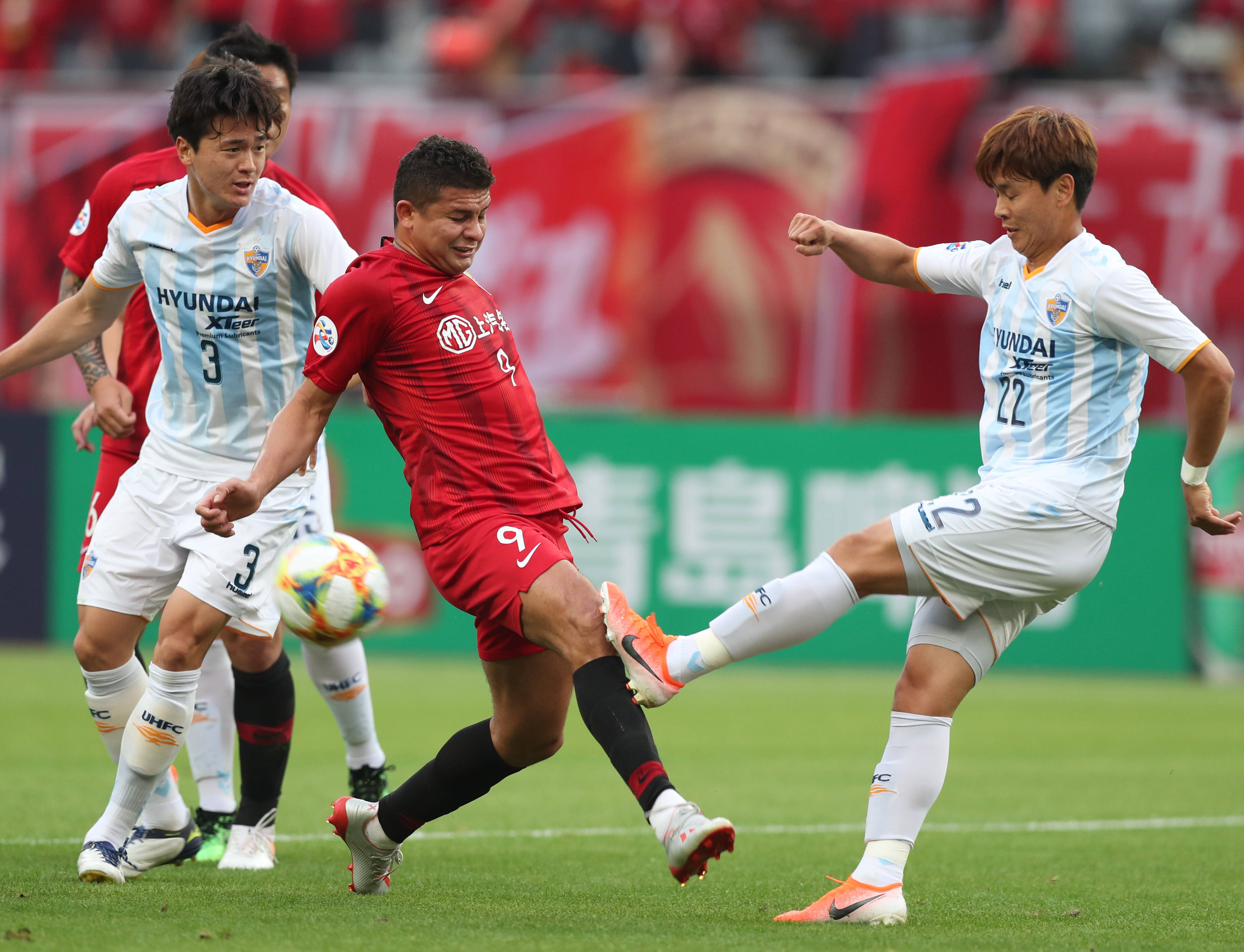 开云体育app-包含卓尔被申花击败，寻找突破需集中实力改进的词条