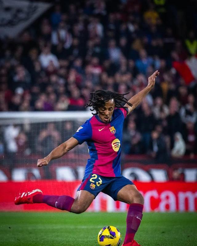 塞维利亚主场大胜，迅速进入前四名行列