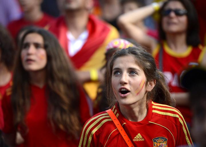 阿贾克斯与皇家马德里握手言和