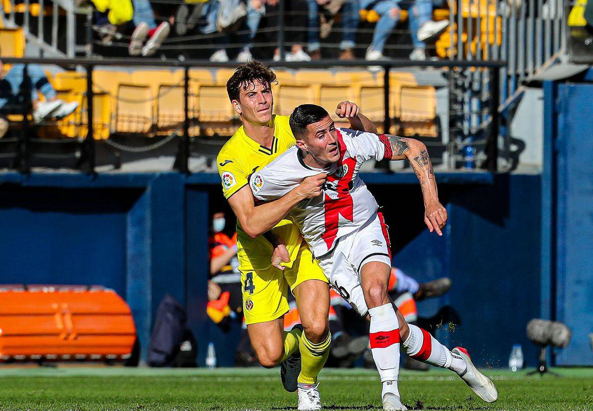 包含比利亚雷亚尔主场豪取三分，提升排名的词条