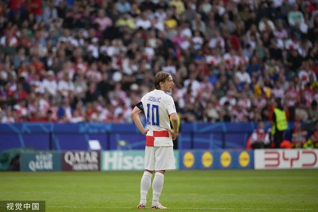 欧洲杯:西班牙2-1捷克,莫拉塔进球破门 欧洲杯:西班牙2-1捷克,莫拉塔进球破门