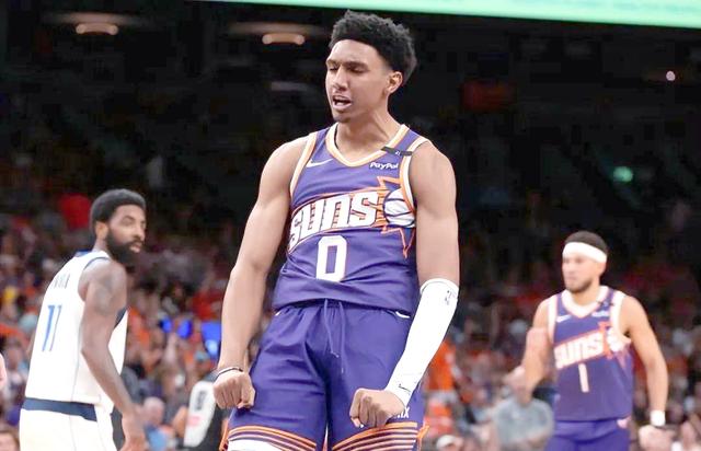 太阳队击败76人队，稳坐西部第一宝座