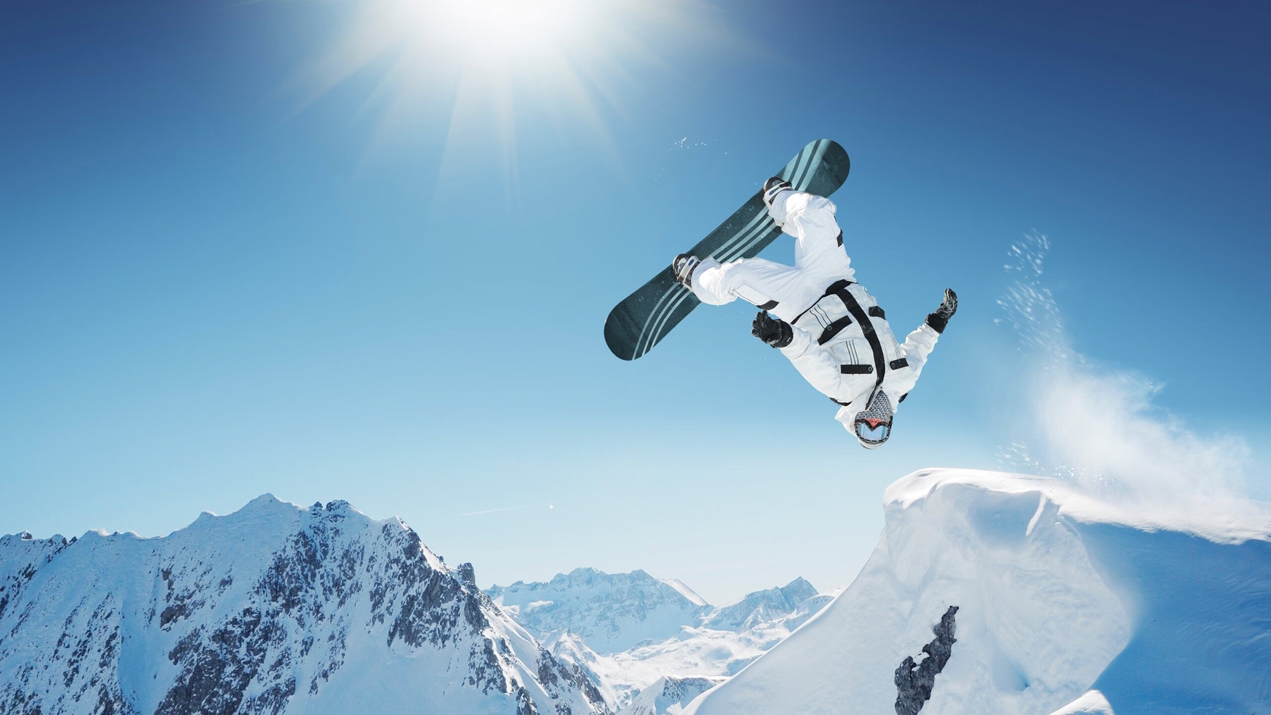 长白风雪搏天山，当孤绝风骨撞上雄浑铁壁