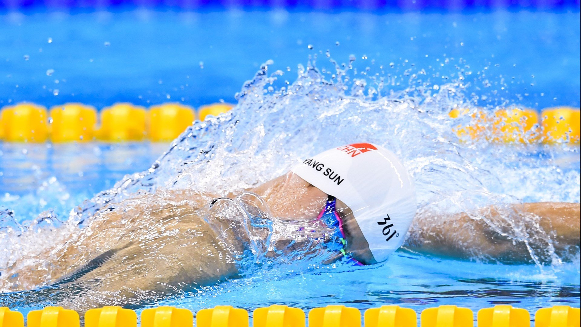 孙兴慜爆发启示录,拜仁节奏掌控与哥伦比亚足球的辩证